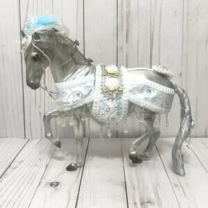 Breyer Horse 2018 Holiday Horse "Celestine" Excellent Condition
